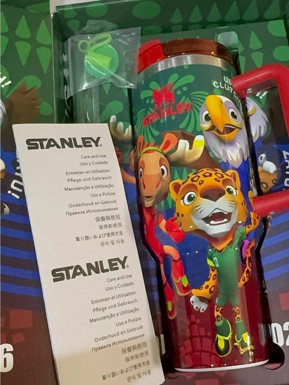 Stanley Quencher H2.0 world cup 2026 Handle Straw Soccer 40oz - Picture 4 of 9